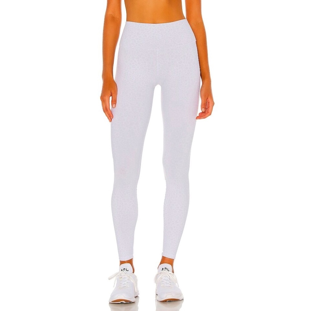 Alo Yoga high waist vapor legging in white leopard